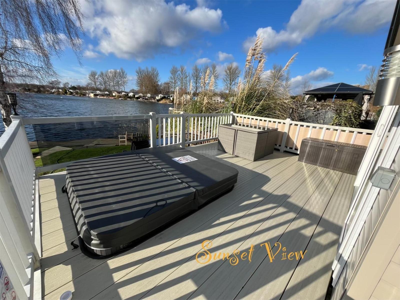 Tattershall Lakes Sunset View Caravan Lakeside, Hot Tub, Garden, Private Fishing Peg & Wifi Buitenkant foto