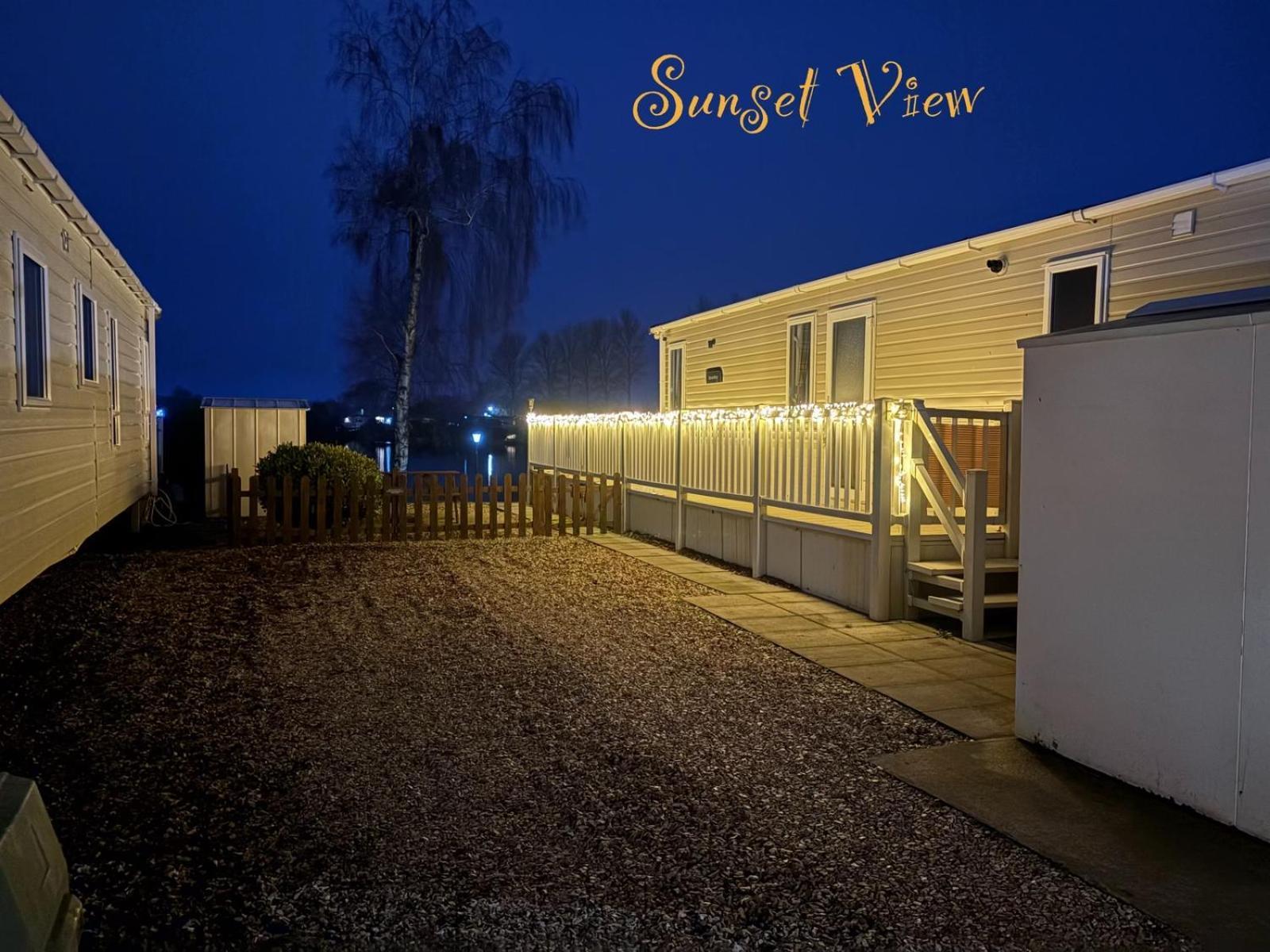 Tattershall Lakes Sunset View Caravan Lakeside, Hot Tub, Garden, Private Fishing Peg & Wifi Buitenkant foto